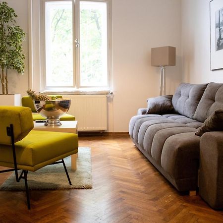 Main Street Apartment Mila , 3 Rd Floor Zagreb Dış mekan fotoğraf